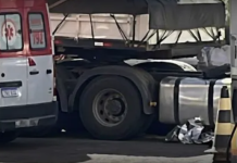 Homem morre atropelado por carreta em pátio de posto na BR-101, em Teixeira de Freitas